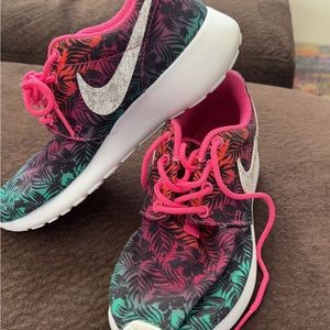 Tropical leaf multicolor Nike Sneaker